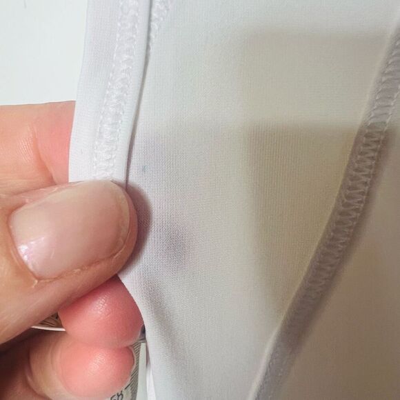 Lululemon White Running Tank Top Mesh Back Strap Sz 8-10 - Picture 7 of 8